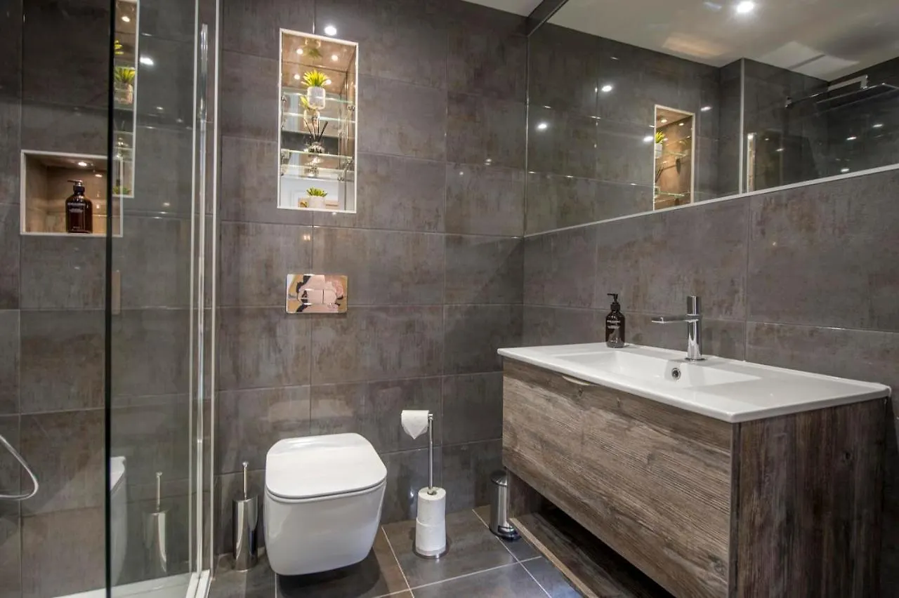 The Quadrant - The Botanical Suite York